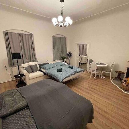 Good Old Times Apartment براتسيلافا المظهر الخارجي الصورة